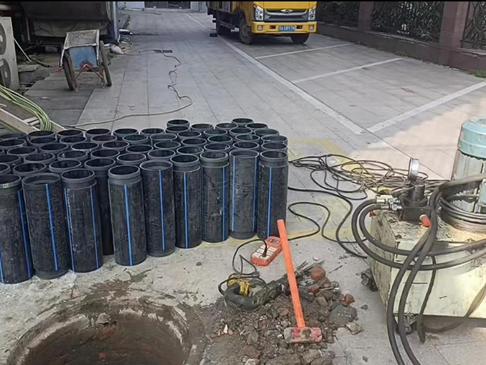 零陵PE置换管厂家 DN315置换管 非开挖管短管置换